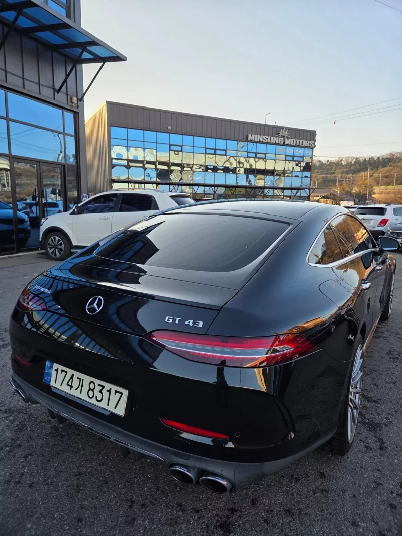 Mercedes-Benz AMG GT