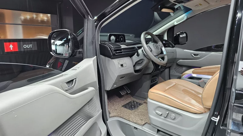 Hyundai Staria