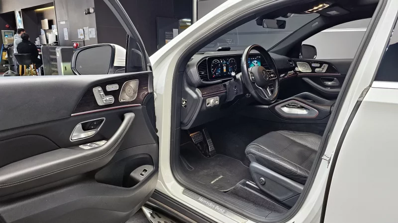 Mercedes-Benz GLE-Class