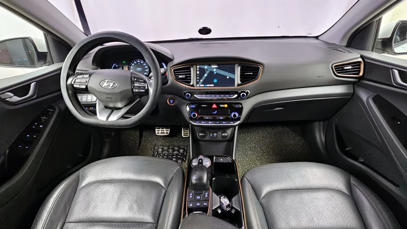 Hyundai Ioniq