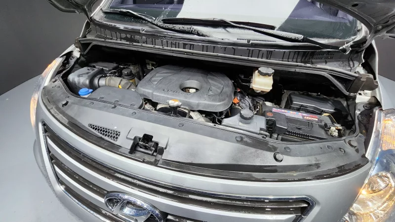 Hyundai Grand Starex