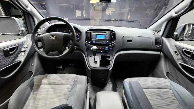 Hyundai Grand Starex