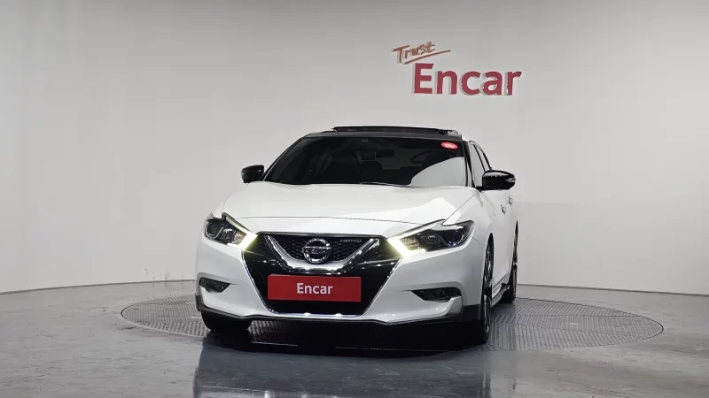 Nissan MAXIMA
