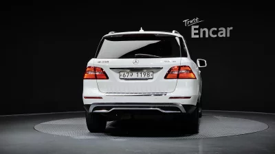 Mercedes-Benz M-class