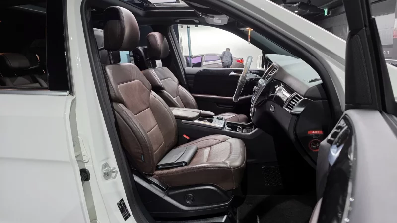 Mercedes-Benz M-class