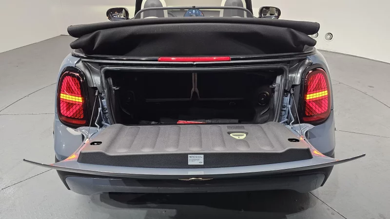 MINI Cooper Convertible