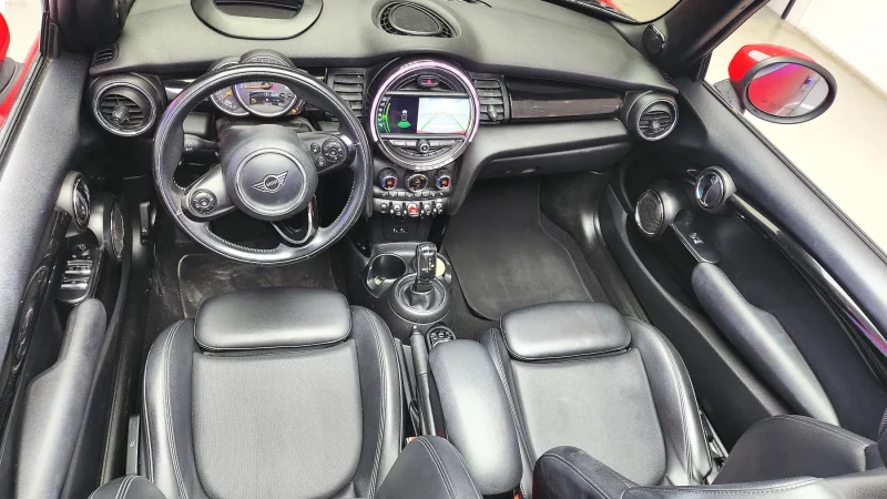 MINI Cooper Convertible