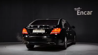 Hyundai Equus