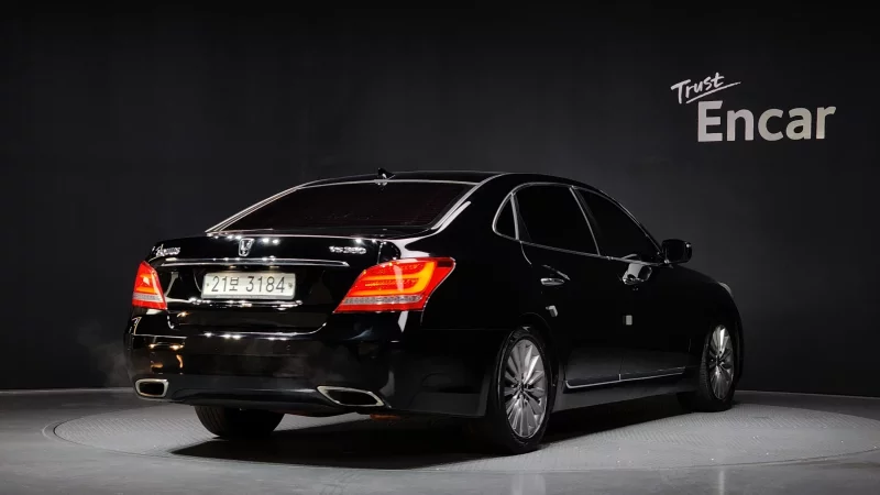 Hyundai Equus
