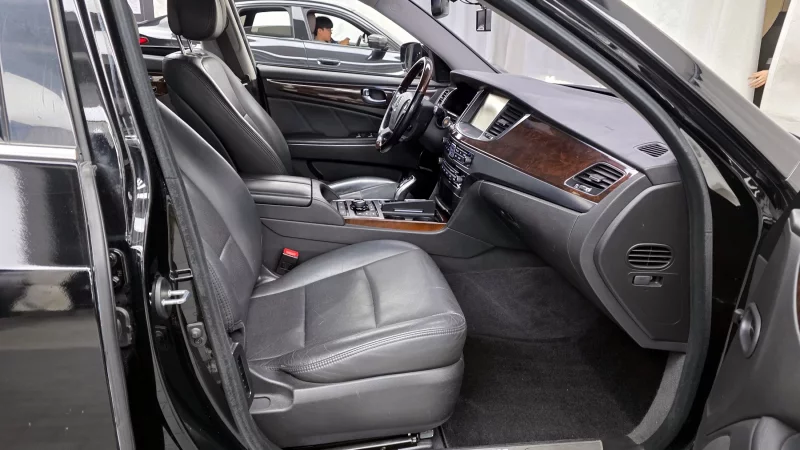 Hyundai Equus