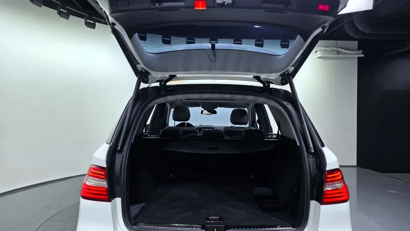 Mercedes-Benz M-class