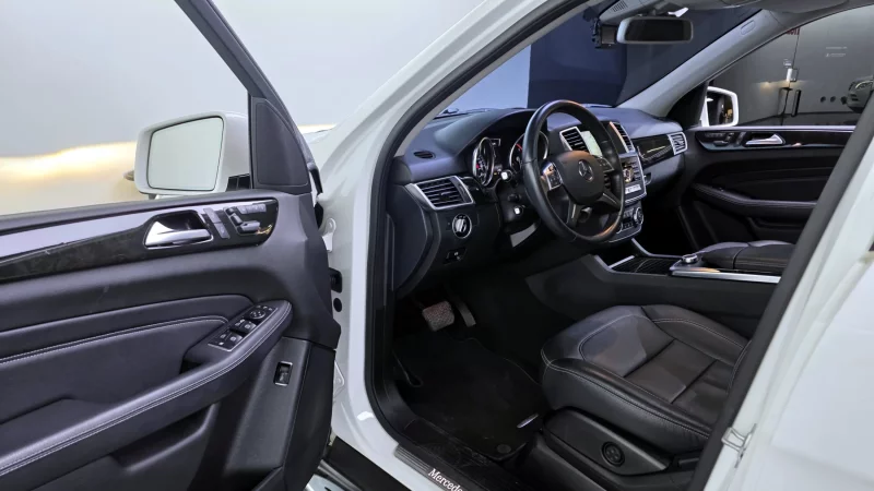 Mercedes-Benz M-class