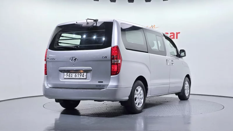 Hyundai Grand Starex