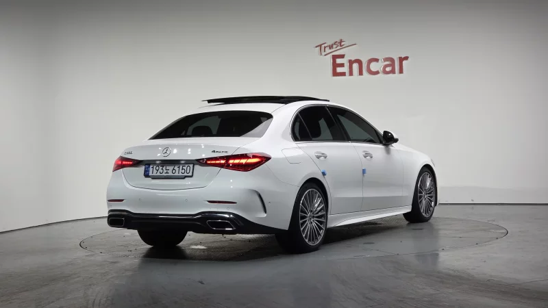 Mercedes-Benz C-Class