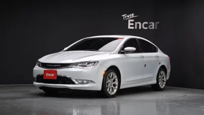 Chrysler 200