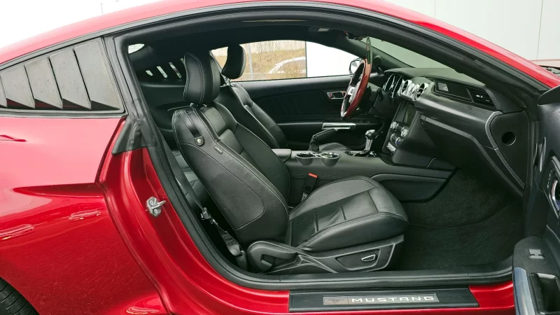 Ford MUSTANG