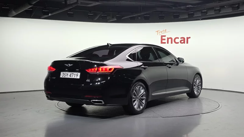 Hyundai Genesis