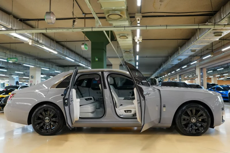 Rolls-Royce GHOST