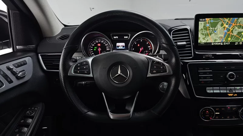 Mercedes-Benz GLE-Class