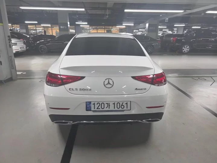 Mercedes-Benz CLS-Class