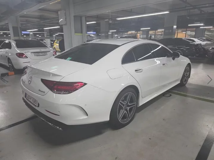 Mercedes-Benz CLS-Class