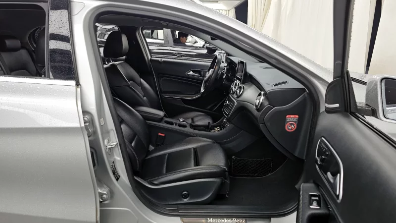 Mercedes-Benz GLA-Class