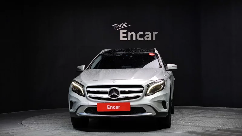 Mercedes-Benz GLA-Class