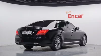 Hyundai Equus