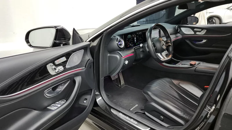 Mercedes-Benz CLS-Class