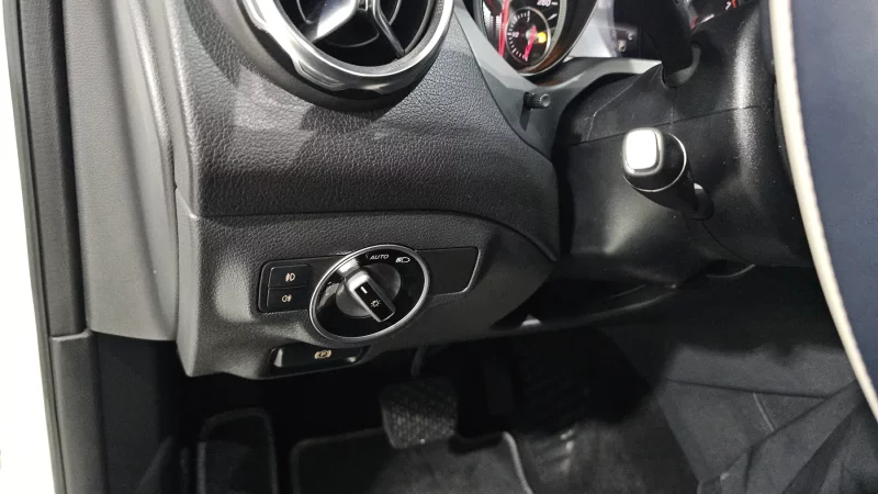 Mercedes-Benz GLA-Class