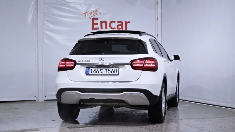 Mercedes-Benz GLA-Class