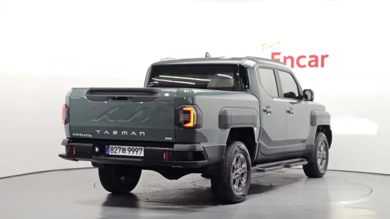 Kia Tasman