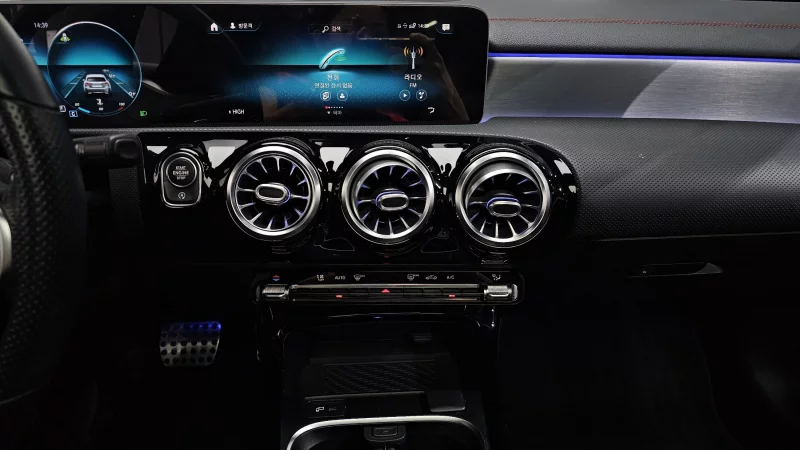 Mercedes-Benz CLA-Class