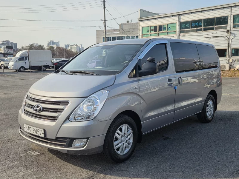Hyundai Starex
