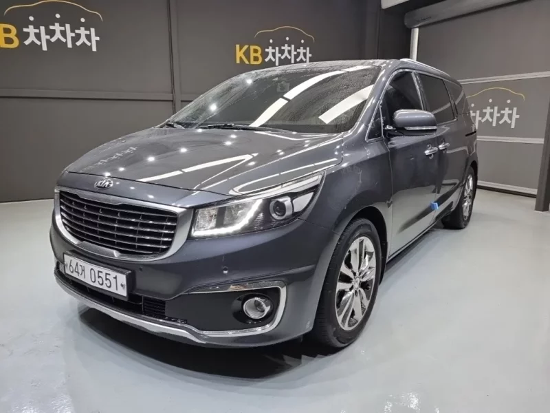 Kia Carnival