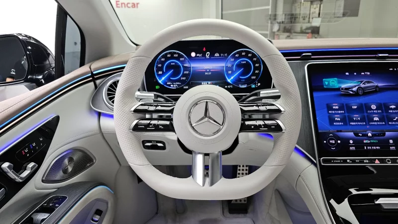 Mercedes-Benz EQS