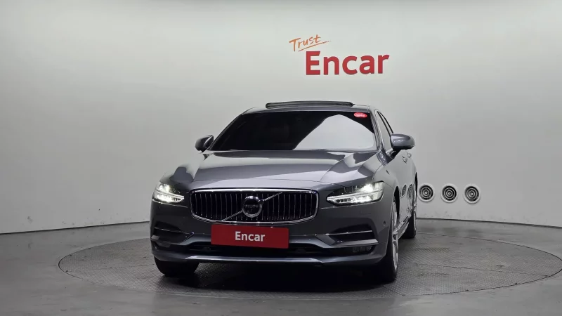 Volvo S90