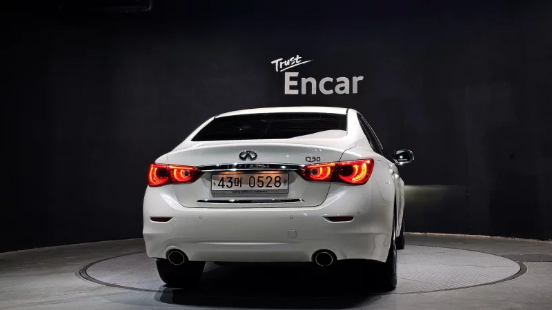 Infiniti Q50