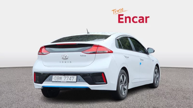 Hyundai Ioniq