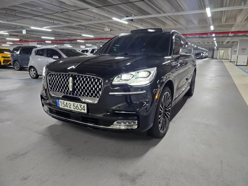 Lincoln AVIATOR