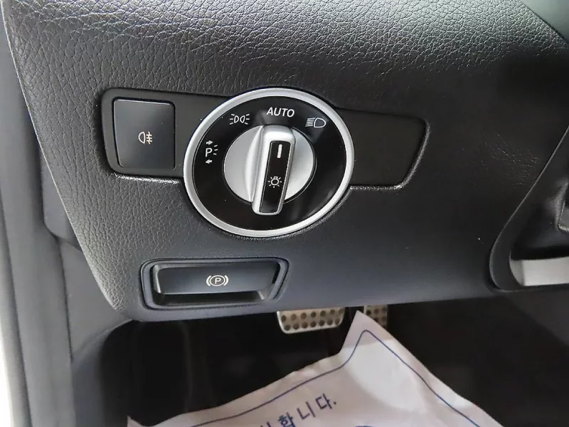 Mercedes-Benz SLK-Class