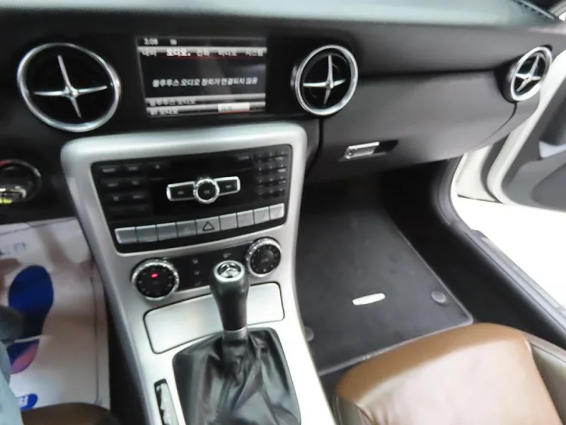 Mercedes-Benz SLK-Class