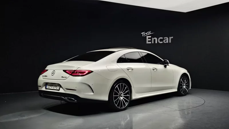 Mercedes-Benz CLS-Class