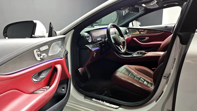 Mercedes-Benz CLS-Class