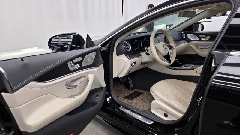 Mercedes-Benz CLS-Class