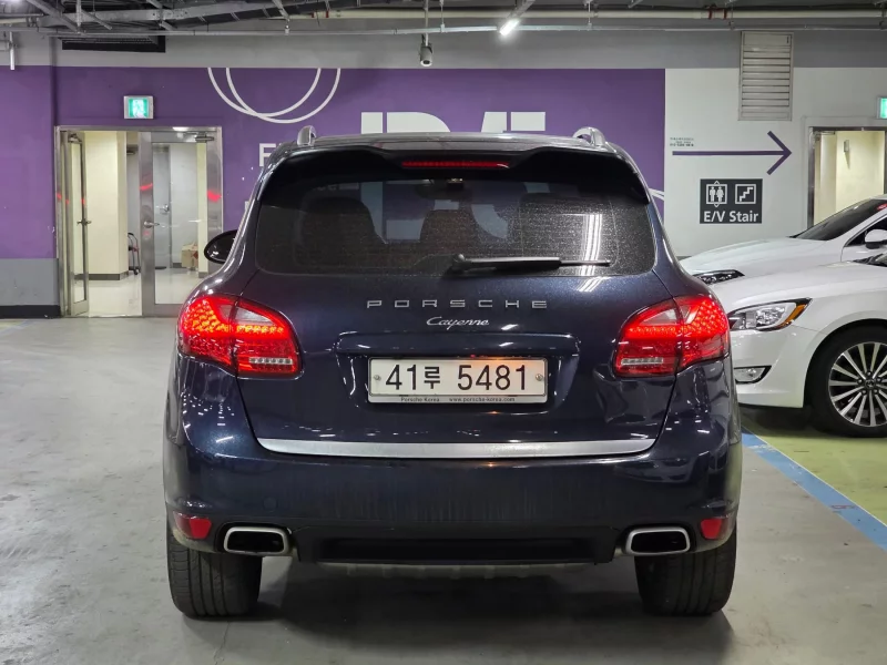 Porsche CAYENNE