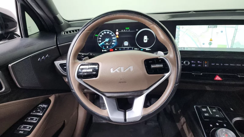 Kia K8