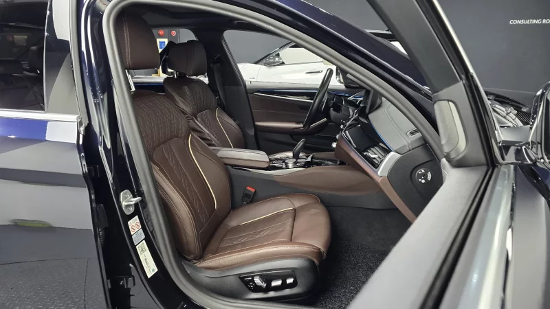 BMW 5-Series