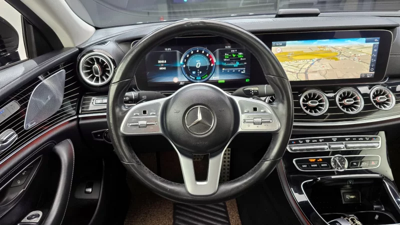 Mercedes-Benz CLS-Class