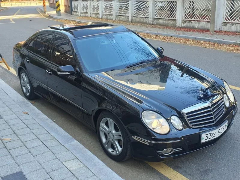 Mercedes-Benz E-Class